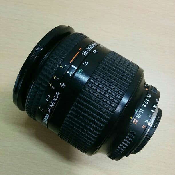 ■人気 Nikon AF NIKKOR 28-200mm F3.5-5.6 D