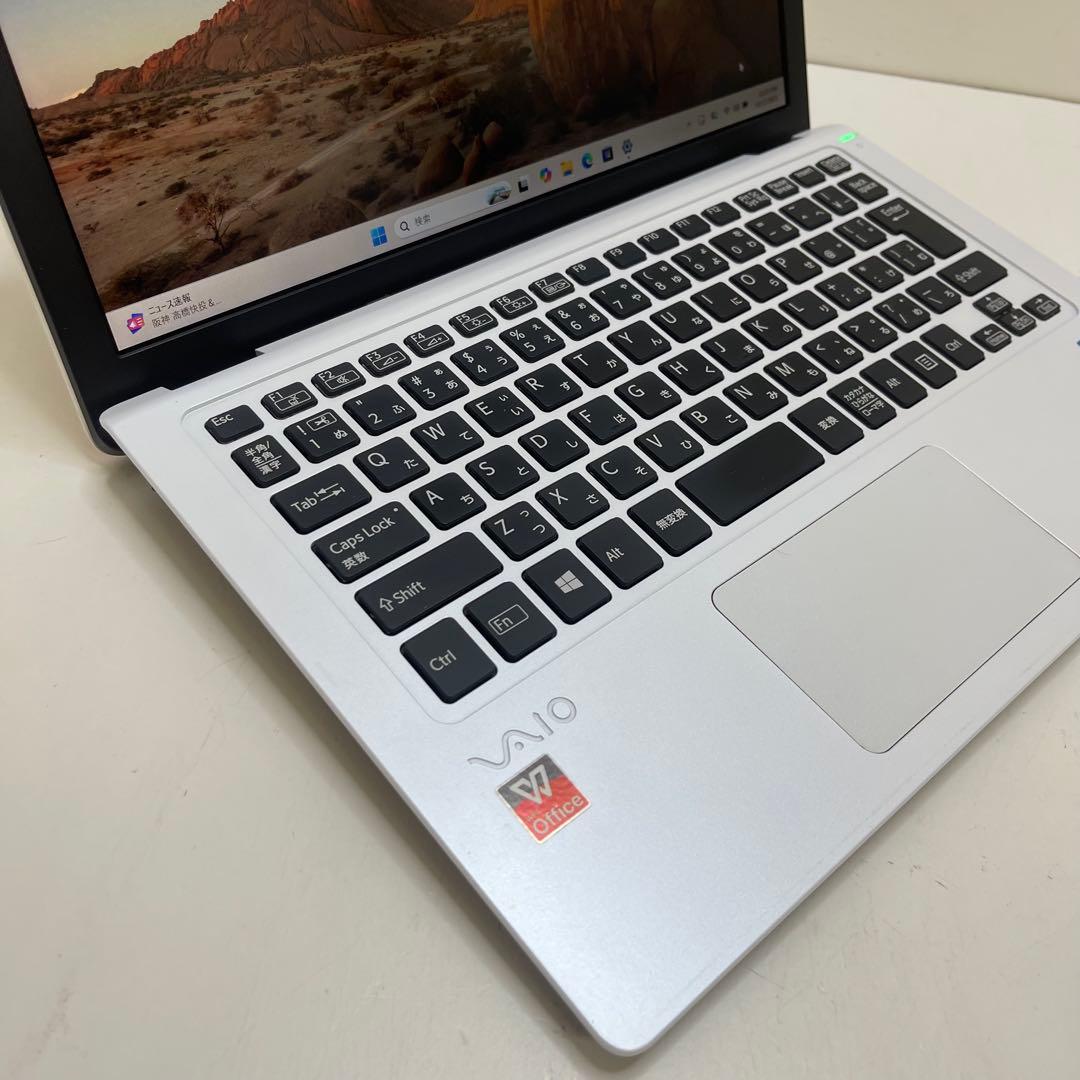 Windowsノート本体 #335 Vaio VJS111 i5-6200U 2.30GHz 4GB