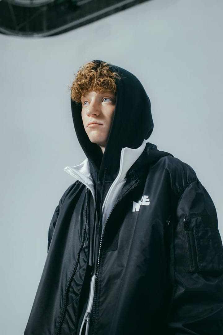 新品 NIKE × sacai ドッキング ボンバージャケット MA-1 - メルカリ