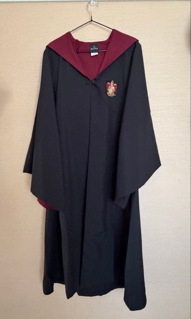 正規品美品】 ハリーポッター ローブ グリフィンドール XS - メルカリ