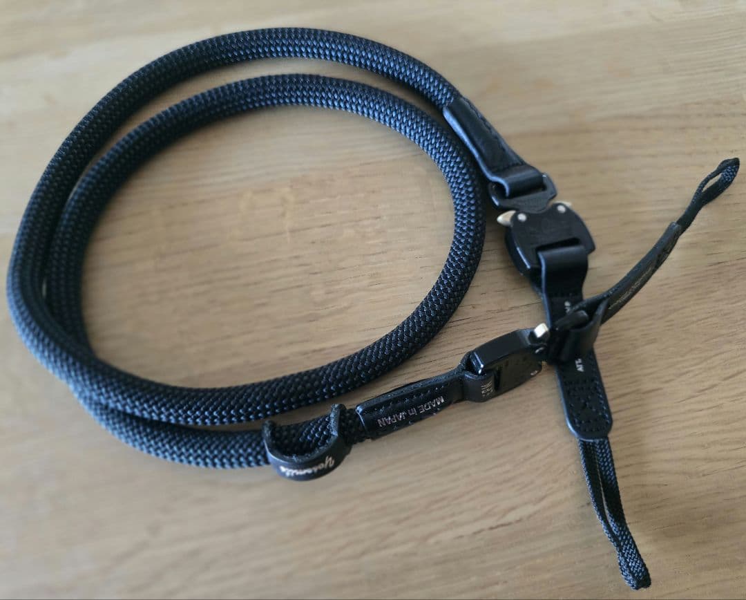 YOSEMITE ヨセミテ カメラストラップ 126mm コブラバックル - メルカリ