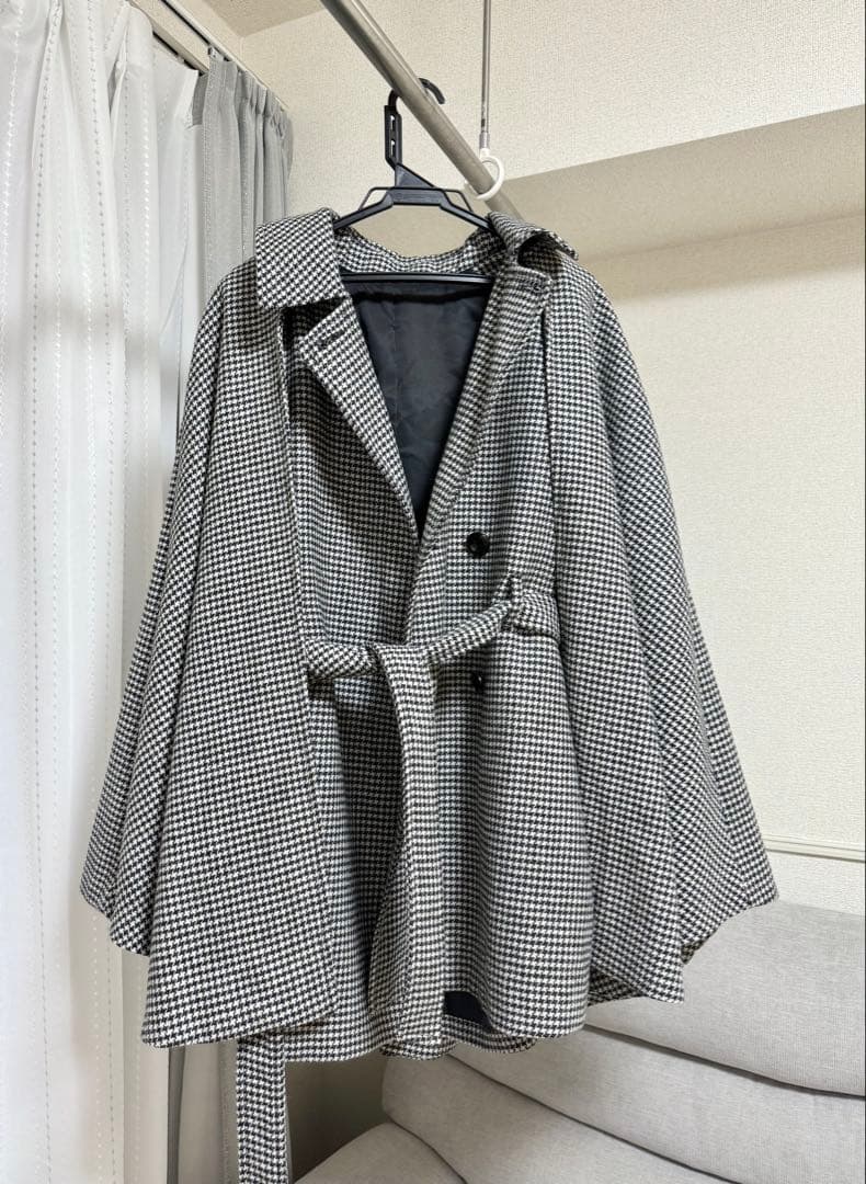 [LILY BROWN] RESCWOOL 2WAY ケープコート LILY BROWN（リリーブラウン）の「RESCWOOL 2wayケープコート（その他