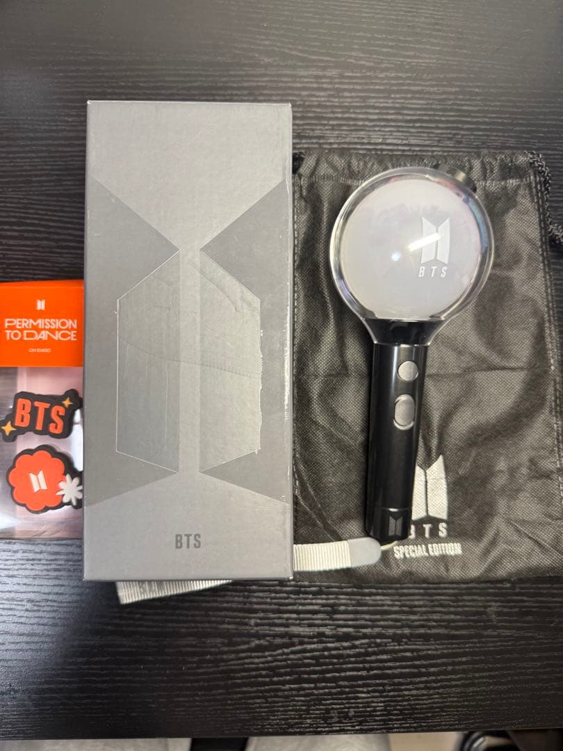 BTS 特別版ペンライト - メルカリ