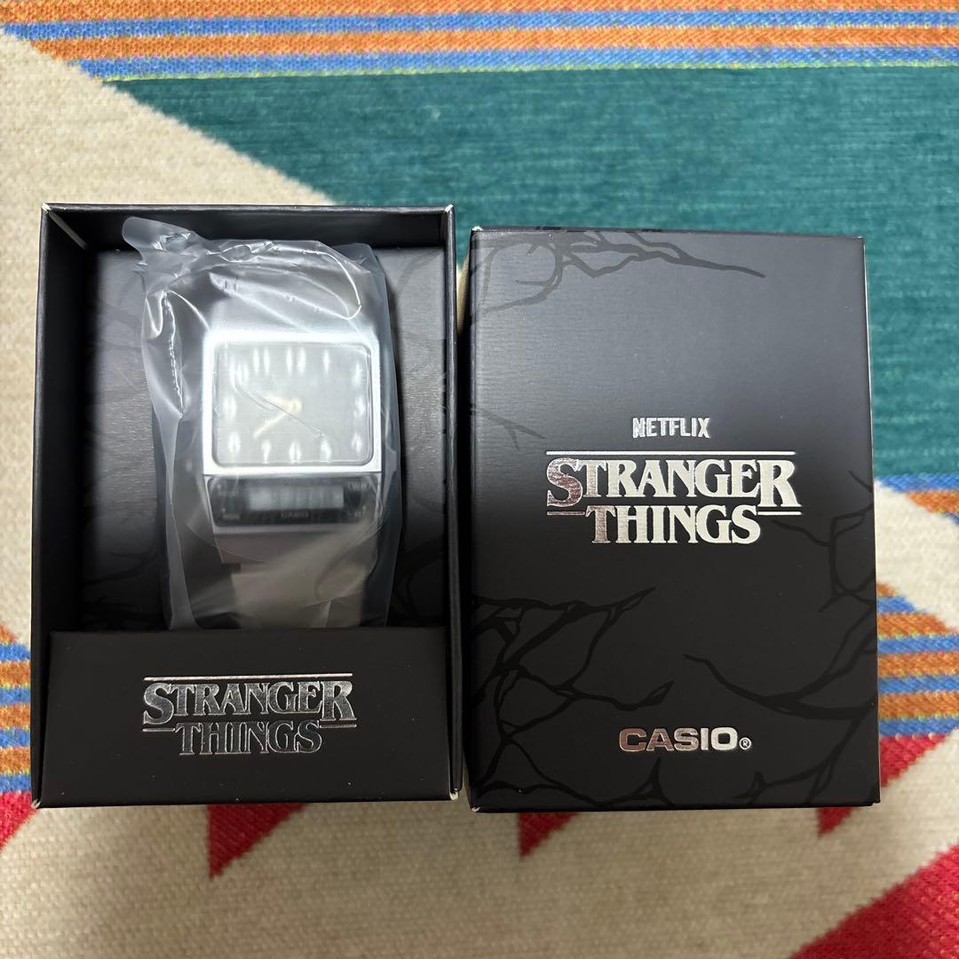 売り切り！ STRANGER THINGS AQ-800EST-1AJR - メルカリ