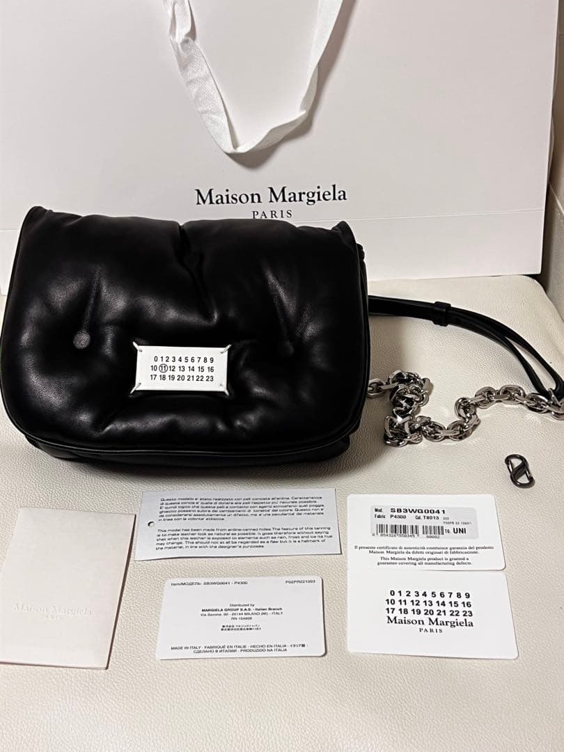 メゾンマルジェラ グラムスラム　フラップ　スモール　ショルダーバッグ メゾンマルジェラ バッグ 「グラム スラム」 フラップ スモール