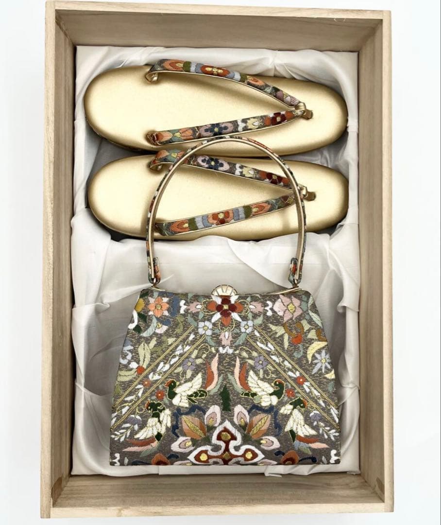 美品 高級 和装小物 蘇州刺繍 ハンドバッグ 草履セット フォーマル 中国刺繍 楽天市場】草履バッグセット 礼装 留袖用 ライトベージュ地 立涌 花 鶴