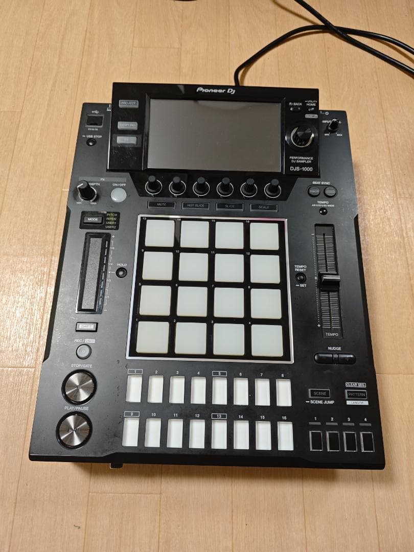 DJ機材 Pioneer DJS 1000 Pioneer DJS-1000 Sampler – DJ TechTools