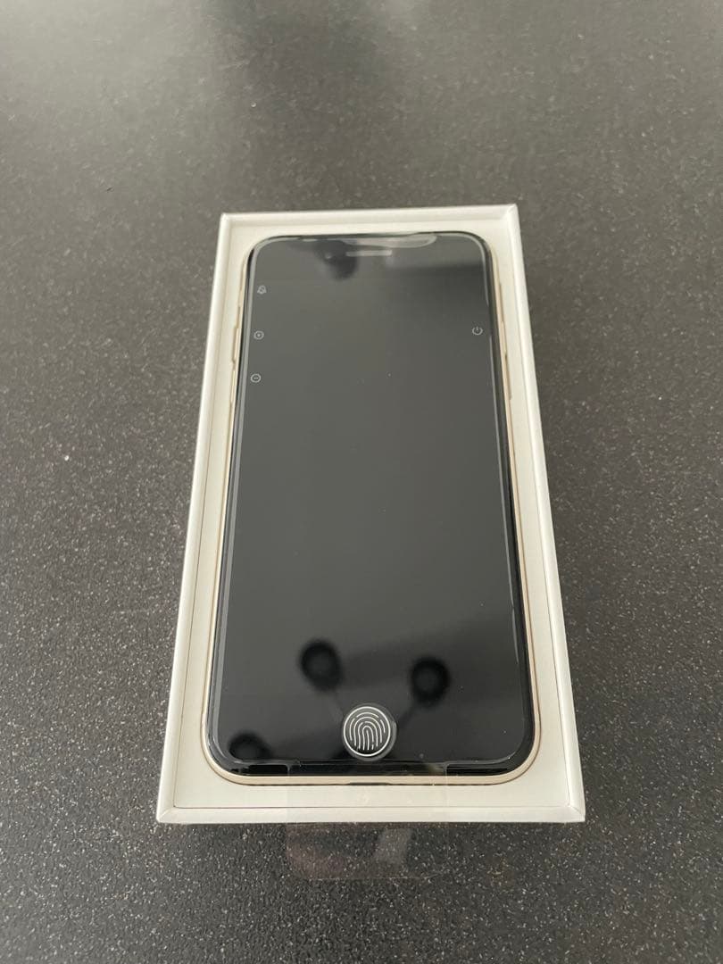 Apple iPhone SE (第3世代) スターライト 64GB Amazon | 2022 Apple iPhone SE (64 GB) - スターライト(第3世代)SIM