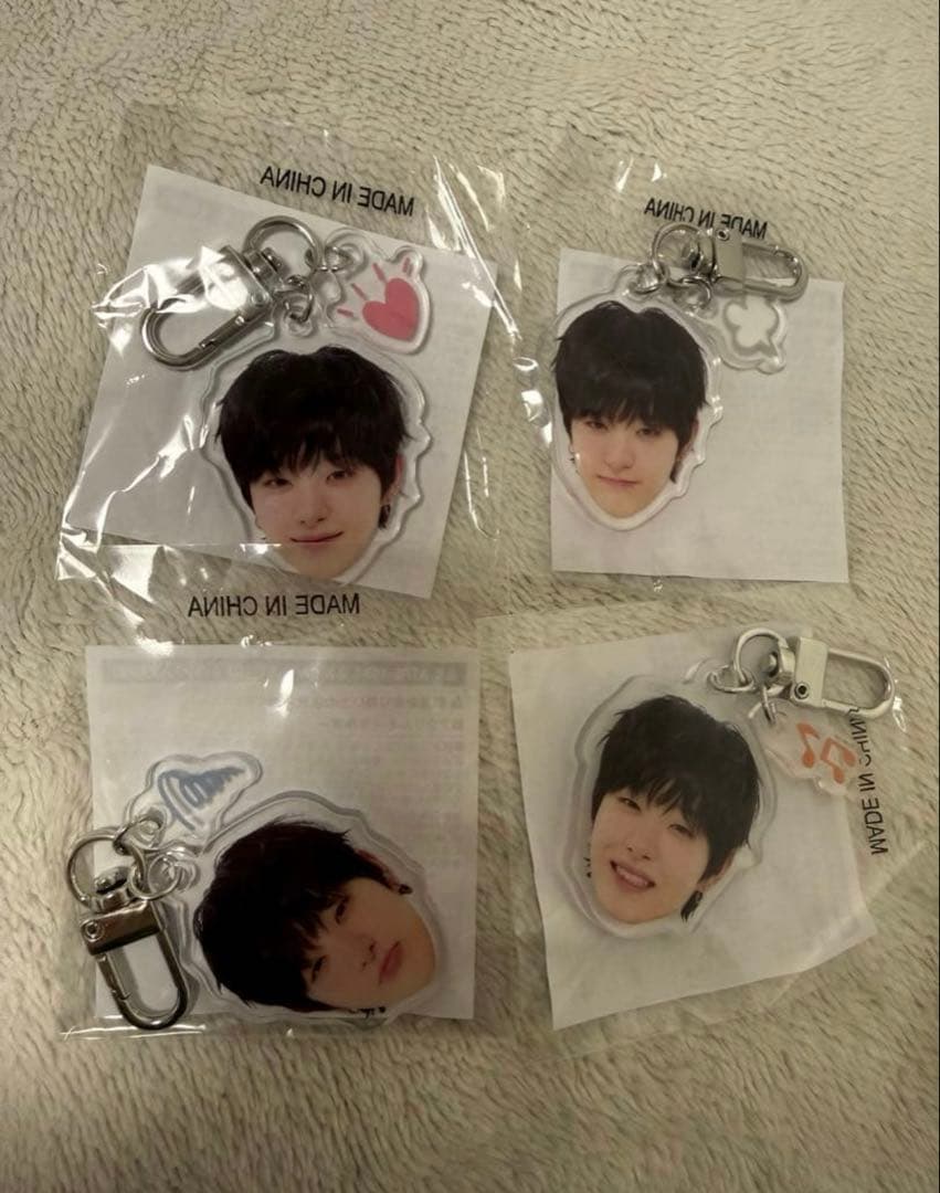 treasure 顔アクキー 喜怒哀楽 ジフン コンプセット - メルカリ