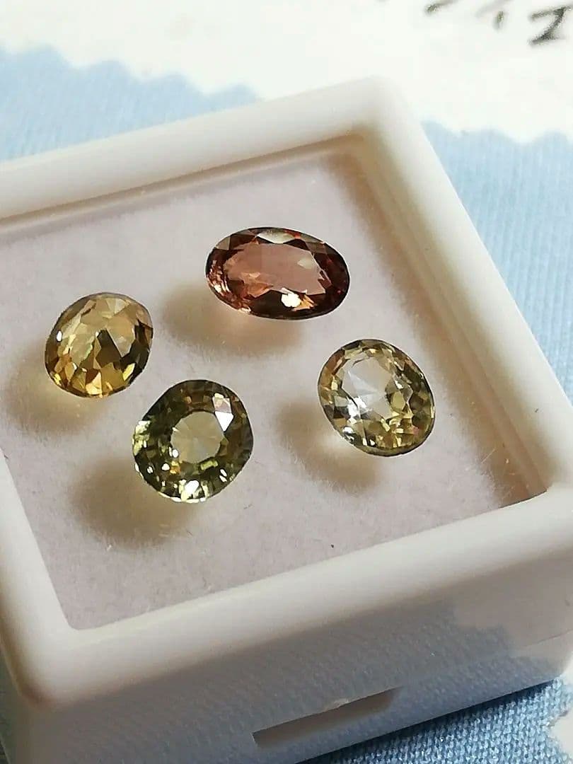 天然！4色 キラキラジルコン ルース　 希少カラー Zircon ジルコンルース(No.46485) – JEX宝石ギャラリーオンラインショップ