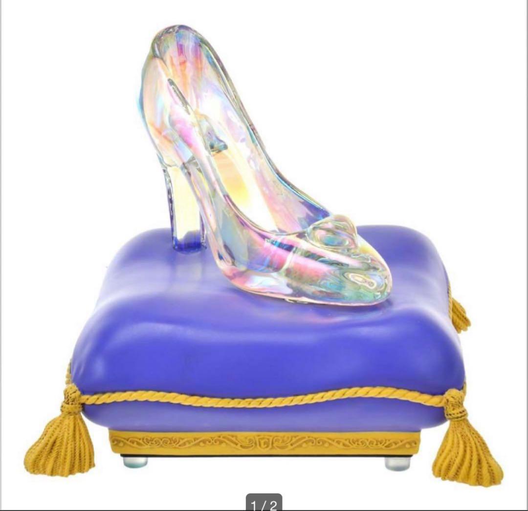 ディズニーストア シンデレラ フィギュア ライトアップ ガラスの靴 75th ディズニーストア シンデレラ 75周年 ライトアップ フィギュア ガラス