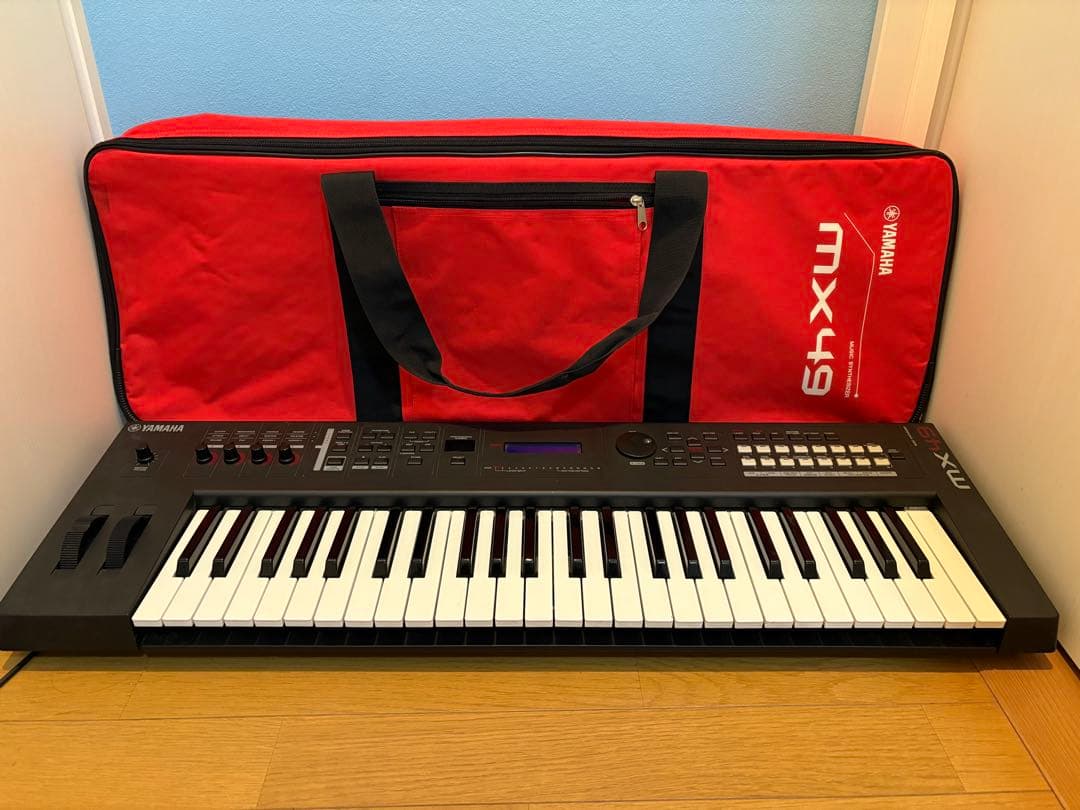 Yamaha MX49 シンセサイザー 純正アダプター＆専用キャリーケース付き YAMAHA MX49 ワークステーションシンセサイザー 49鍵盤 ブラック 送料