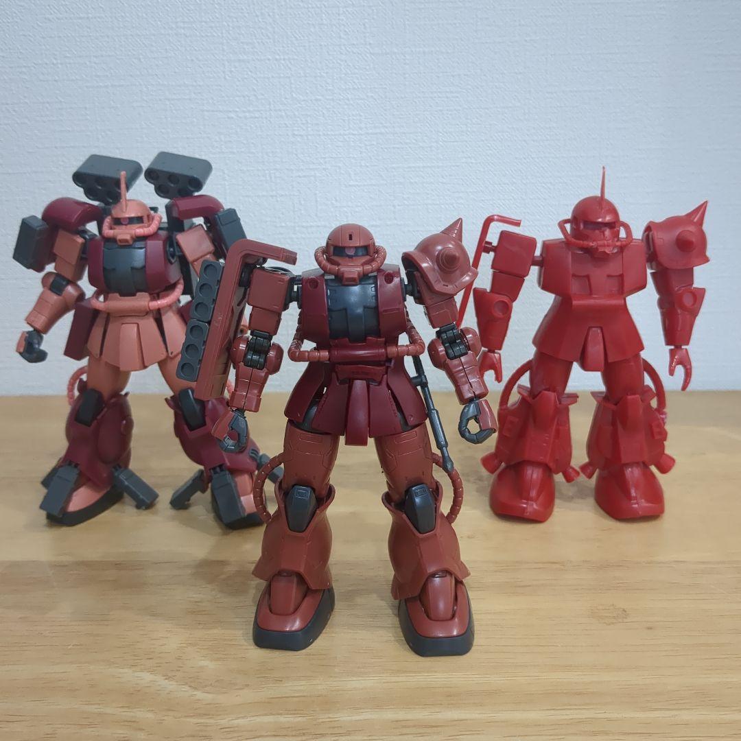 ジャンク】HG ザク 2体＋旧キットザクセット - メルカリ