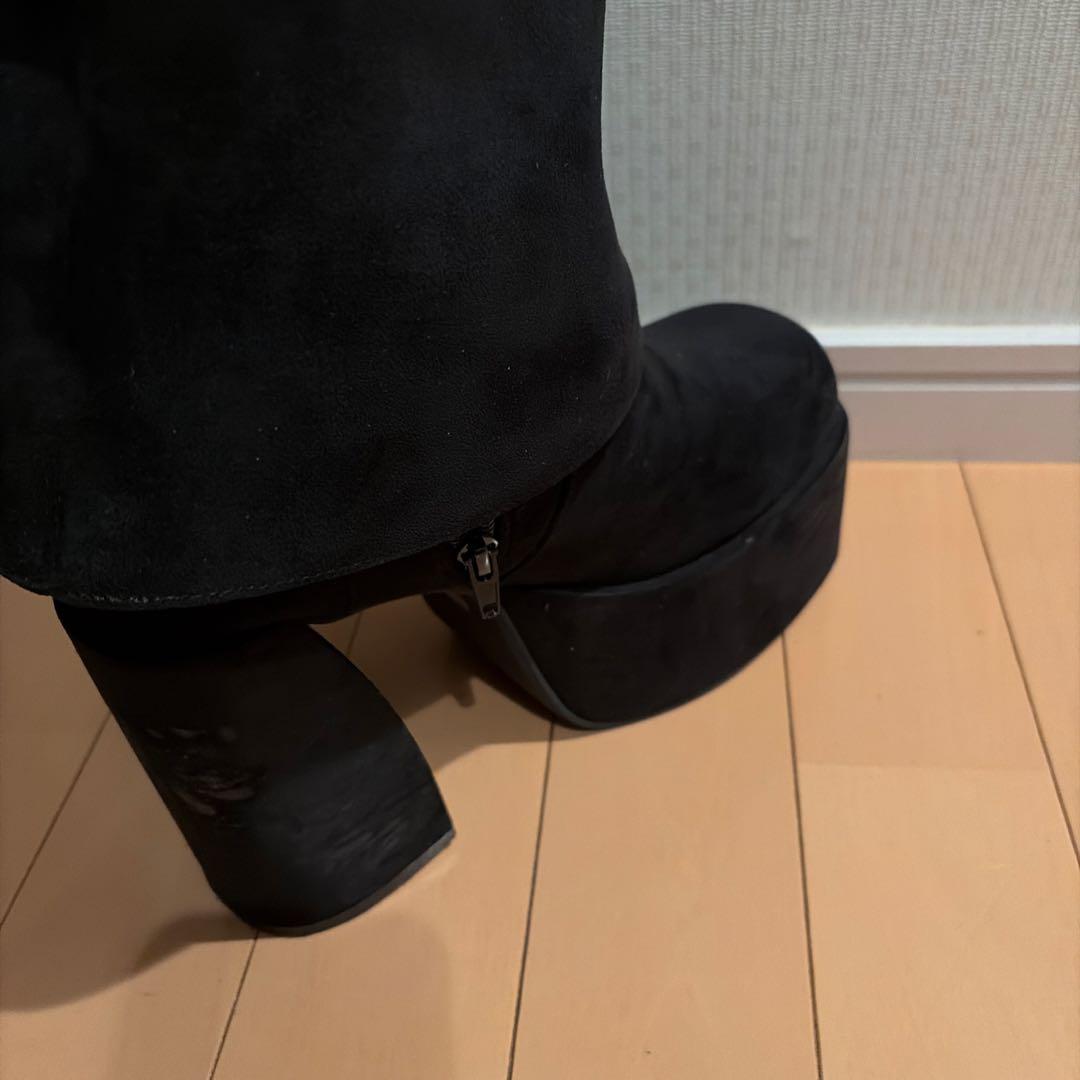 美品☆完売品☆EMODA ルーズフレアカバーフィットブーツ☆あのちゃん