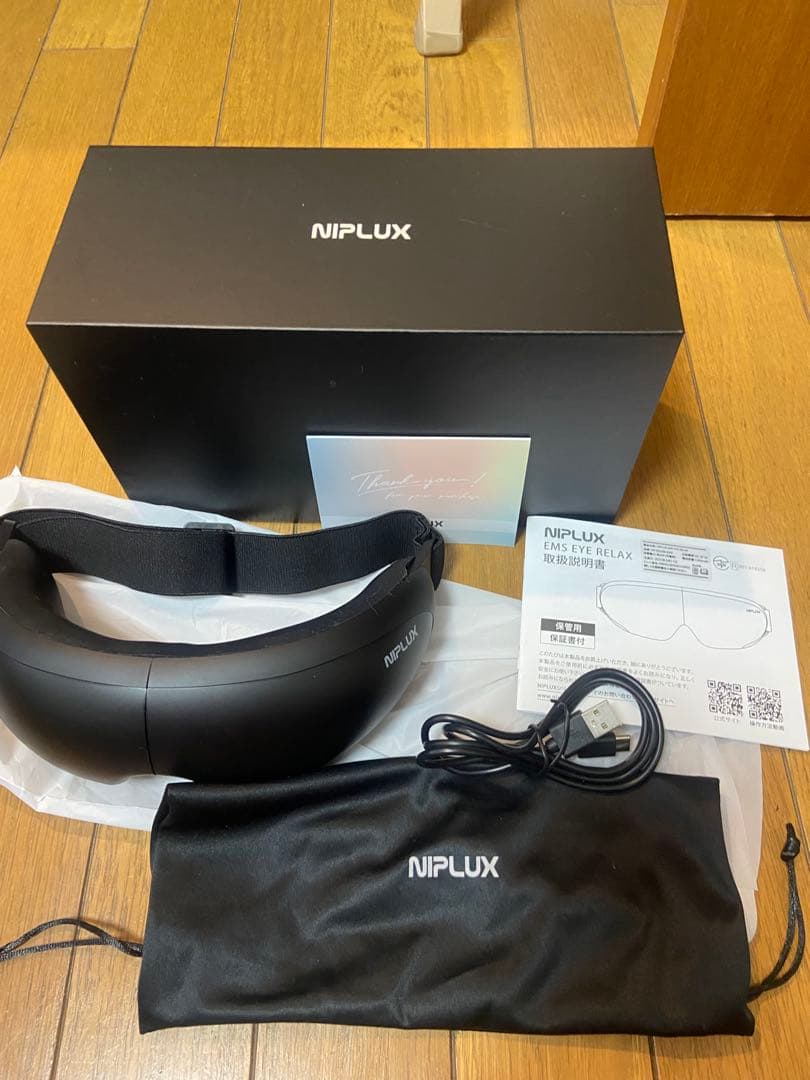 NIPLUX EMS EYE RELAX アイマッサージャー 新品同様 NIPLUX アイマッサージャー EMSホットアイマスク NIPLUX EMS EYE RELAX