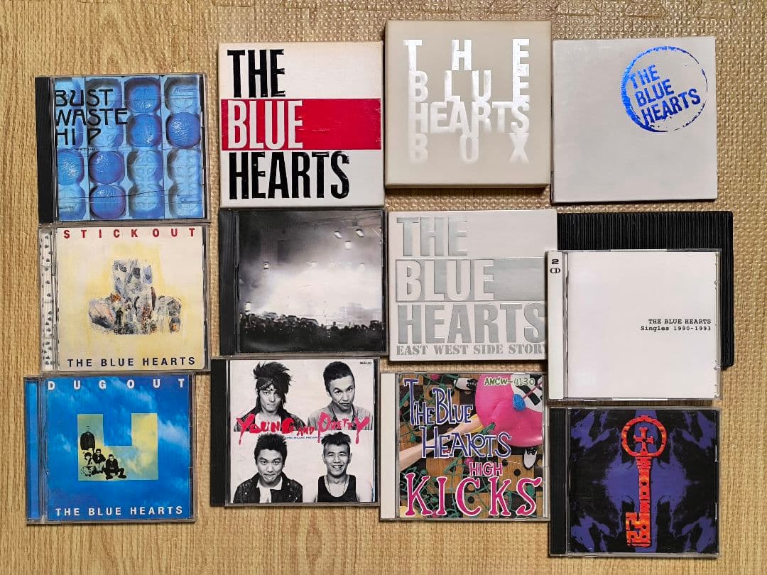 THE BLUE HEARTS　ハイロウズ　クロマニヨンズ　まとめ売り Amazon.co.jp: ザ ブルーハーツ ハイロウズ クロマニヨンズ 21点 初回