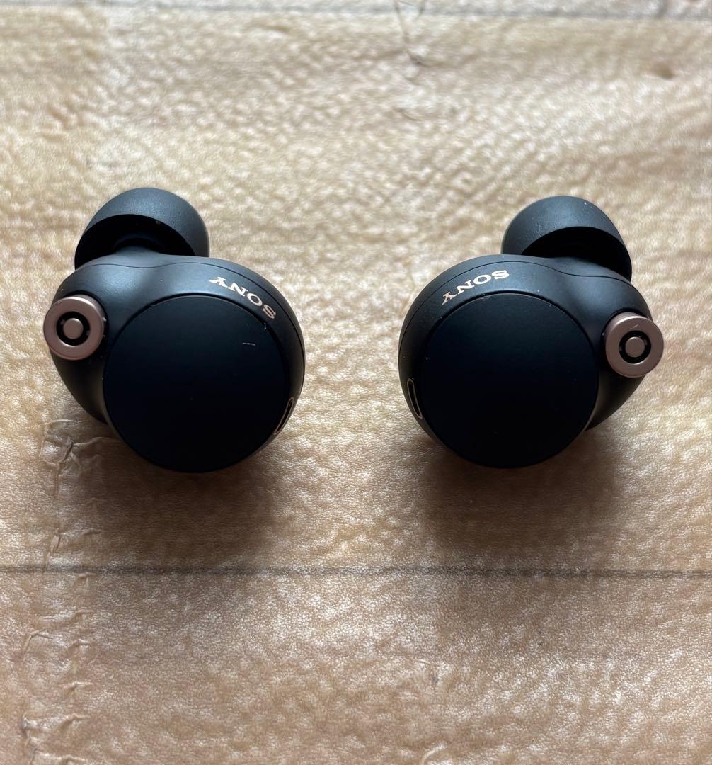 ジャンク SONYワイヤレスイヤホン WF-1000XM4 シリコンケース付き