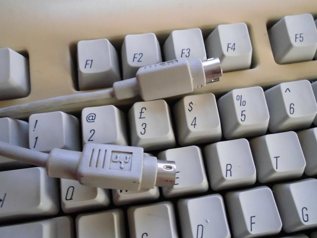 動作確認済み・ジャンク扱い】 7500/100 キーボード マウス付き - メルカリ