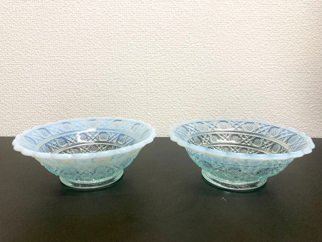 明治〜大正時代 色ガラス 乳白色 切子 彫刻 氷皿 ペア 2客 明治時代 色絵 中皿 希少 5客揃え 和食器 古伊万里 時代物 手書き 動物