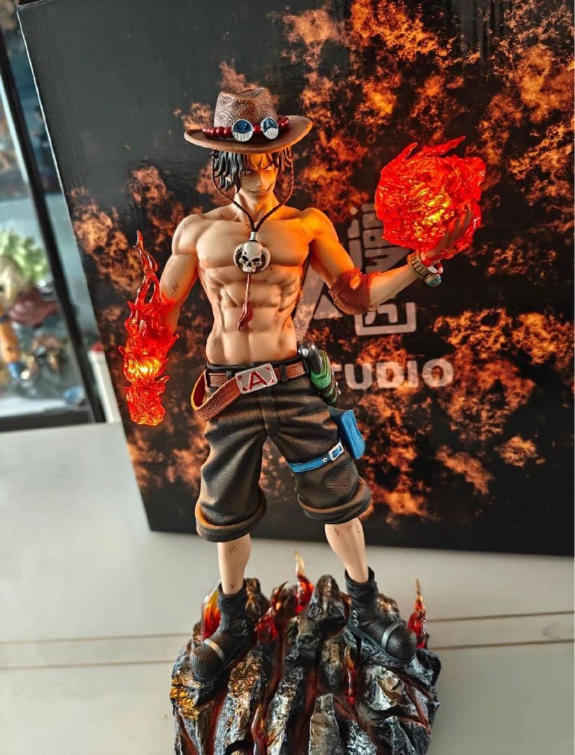 ワンピース ポートガス・D・エース ガレージキット フィギュア1/8POP