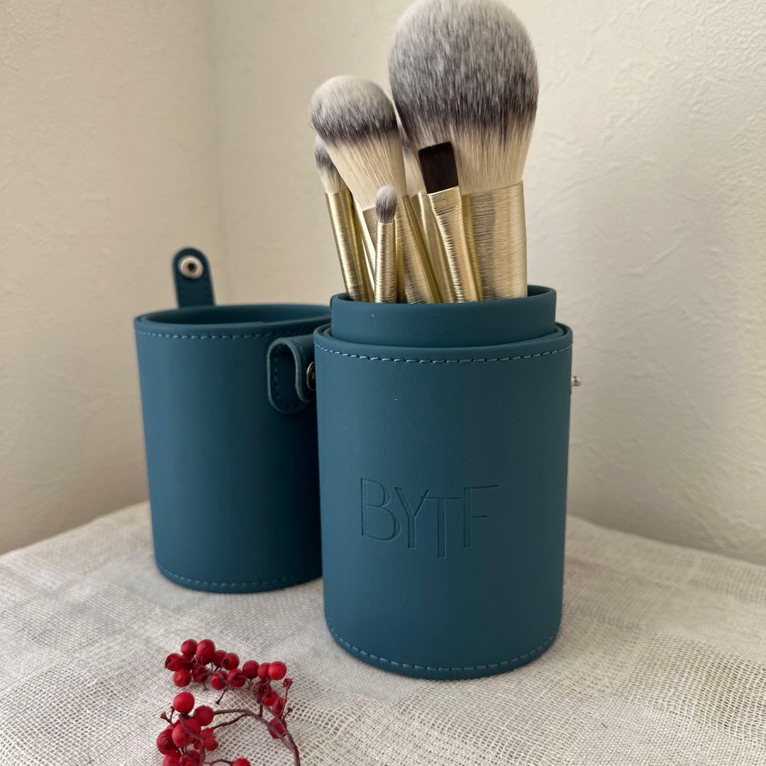 BYTF ビーワイティーエフ アンビションメイクアップブラシ アヤバネッサ AMBITION MAKE UP BRUSH – BYTF