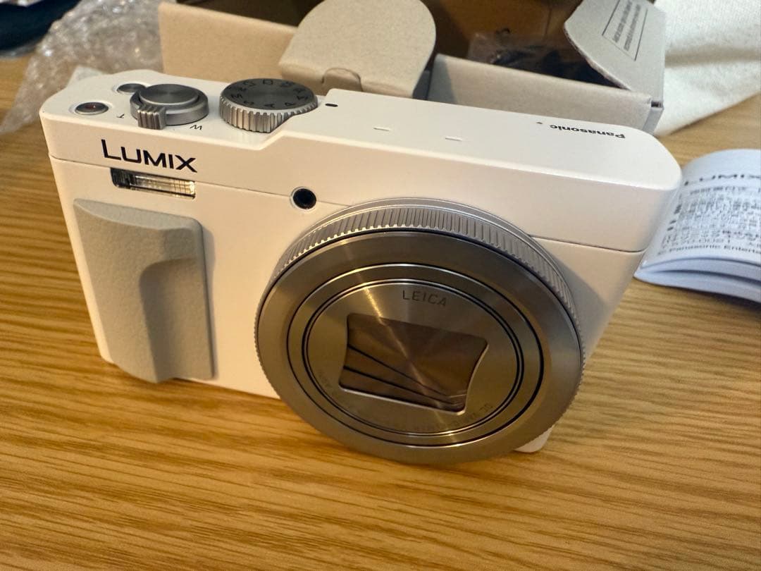 TZ99ホワイト 予備バッテリー、ガラス保護フィルム付属