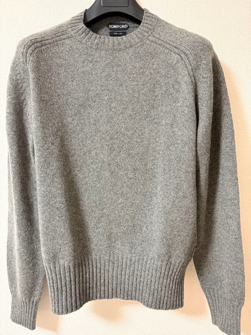 【TOM FORD 】グレー クルーネックカシミヤセーター TOM FORD（トムフォード） ブランド ニット セーター メンズ カシミア