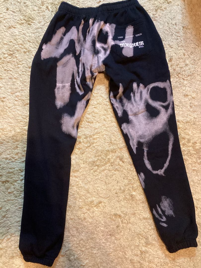 LADY GAGA THE MAYHEM BALL スウェットパンツSサイズ - メルカリ
