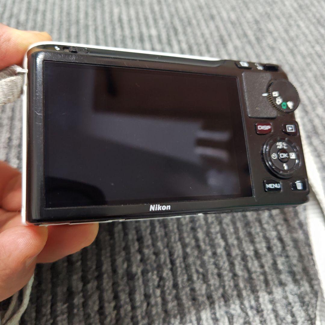 ジャンク】Nikon 1 J1 ミラーレスカメラ ホワイト - メルカリ
