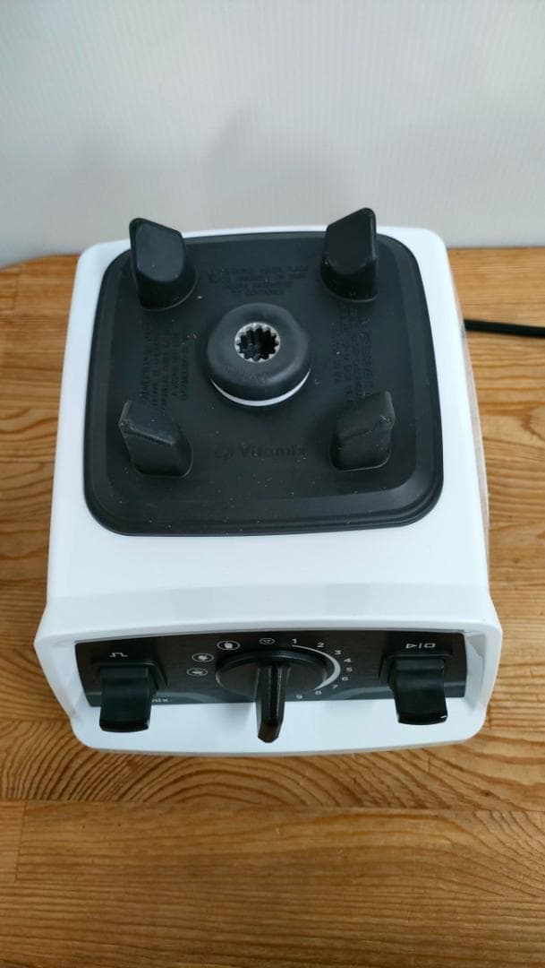 tomo2327様　【目立った傷や汚れなし】バイタミックスE520　1613