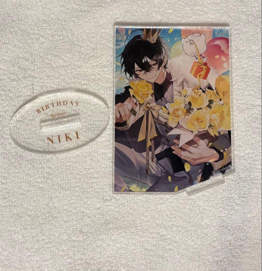 女子研究大学 ニキ アクリルスタンド - メルカリ