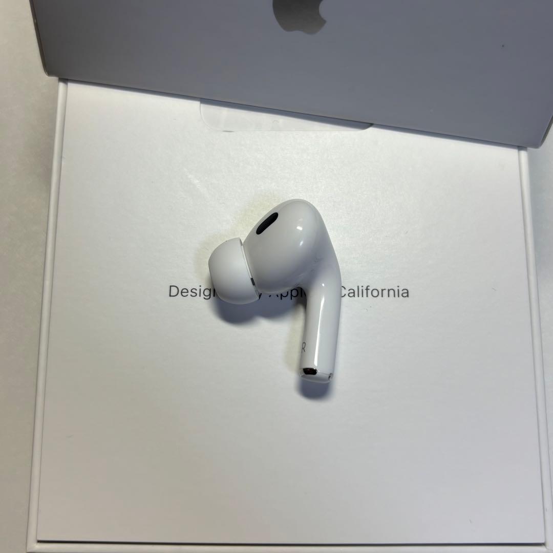 AirPods pro 第二世代 右耳のみ usb-c版 Apple 美品 - メルカリ