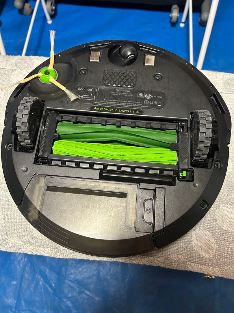 iRobot Roomba e5 本体と充電ドックセット 一 番 安い 通販