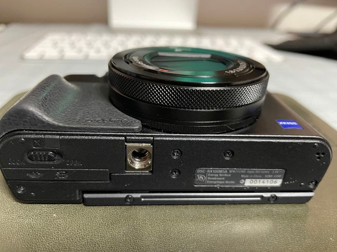 【美品】SONY RX100 M5 A フルセット 《おまけ付き》