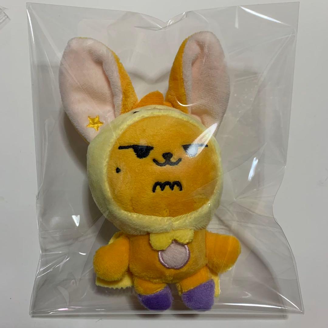 TXT ヨンジュン キーリング プルバトゥ PPULBATU - メルカリ