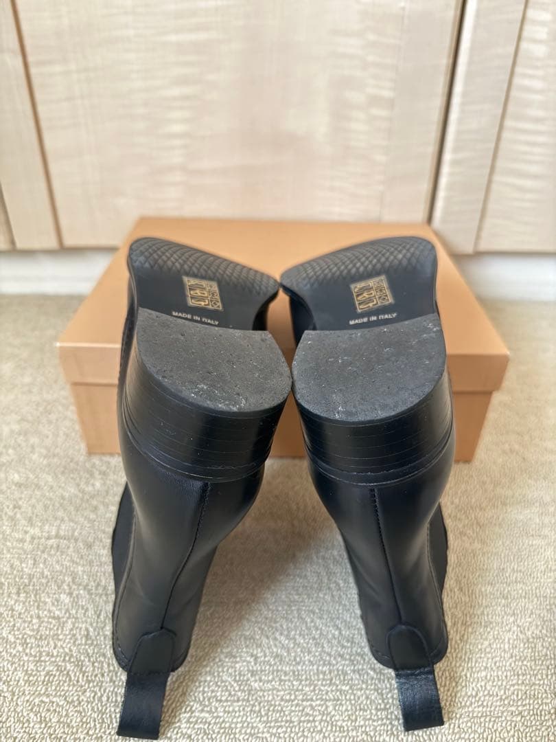 CORSOROMA サイドゴアブーツ　黒　24.5cm、25cm 美品