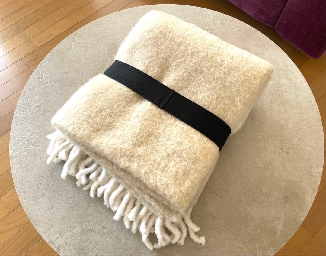 BoConcept］Keep Me Warm ブランケット/クリーム - メルカリ