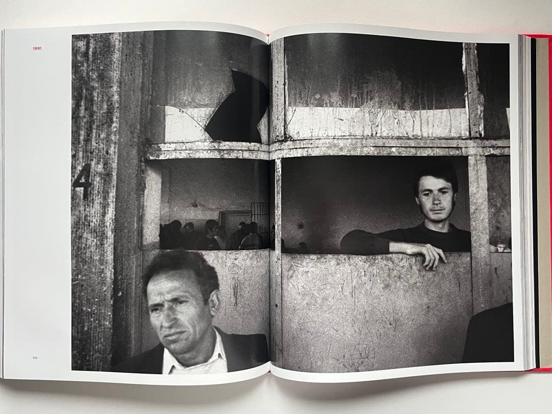 MAGNUM CONTACT SHEETS 英語版 - メルカリ