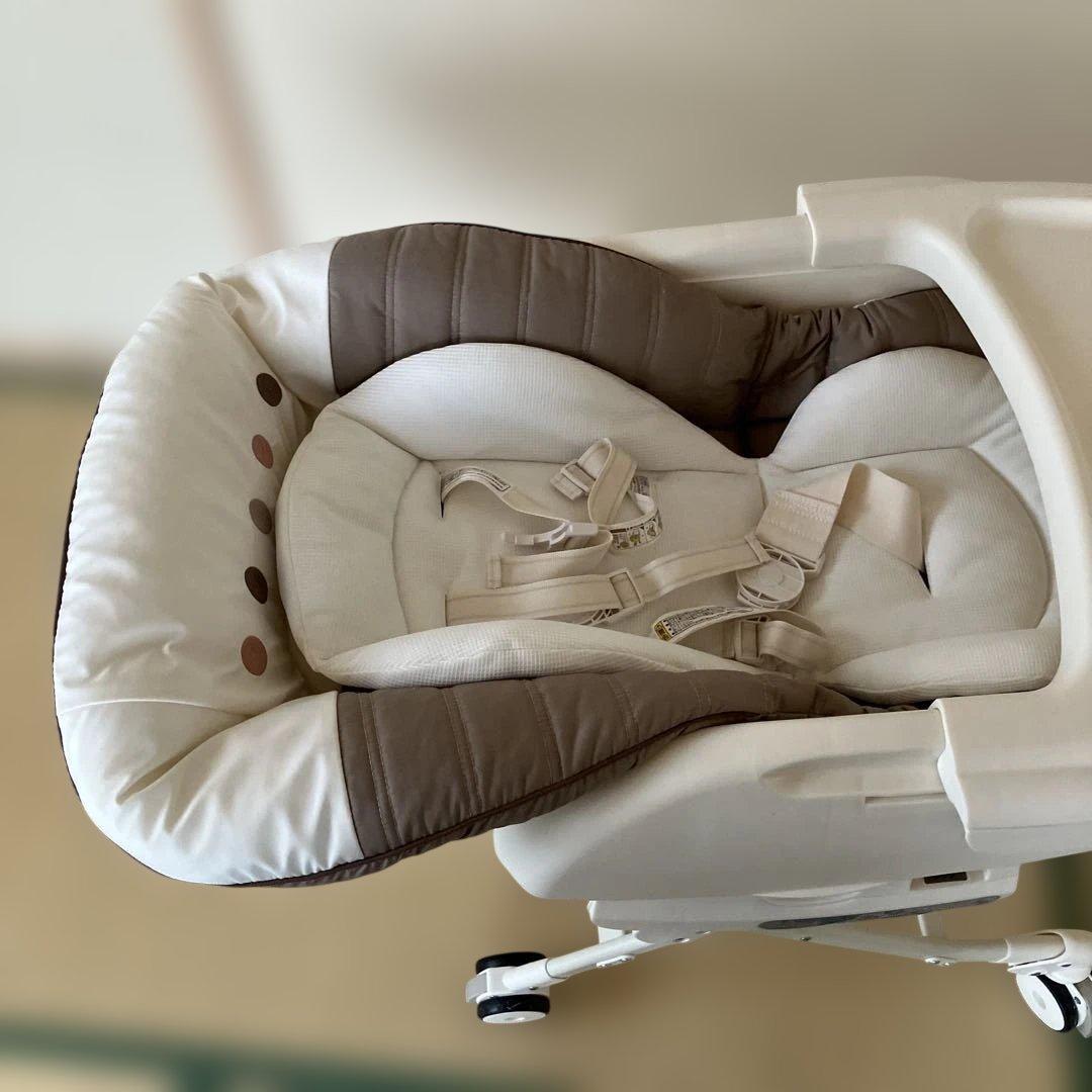 コンビ】ネムリラ オートスウィング エッグショック ココアブラウン