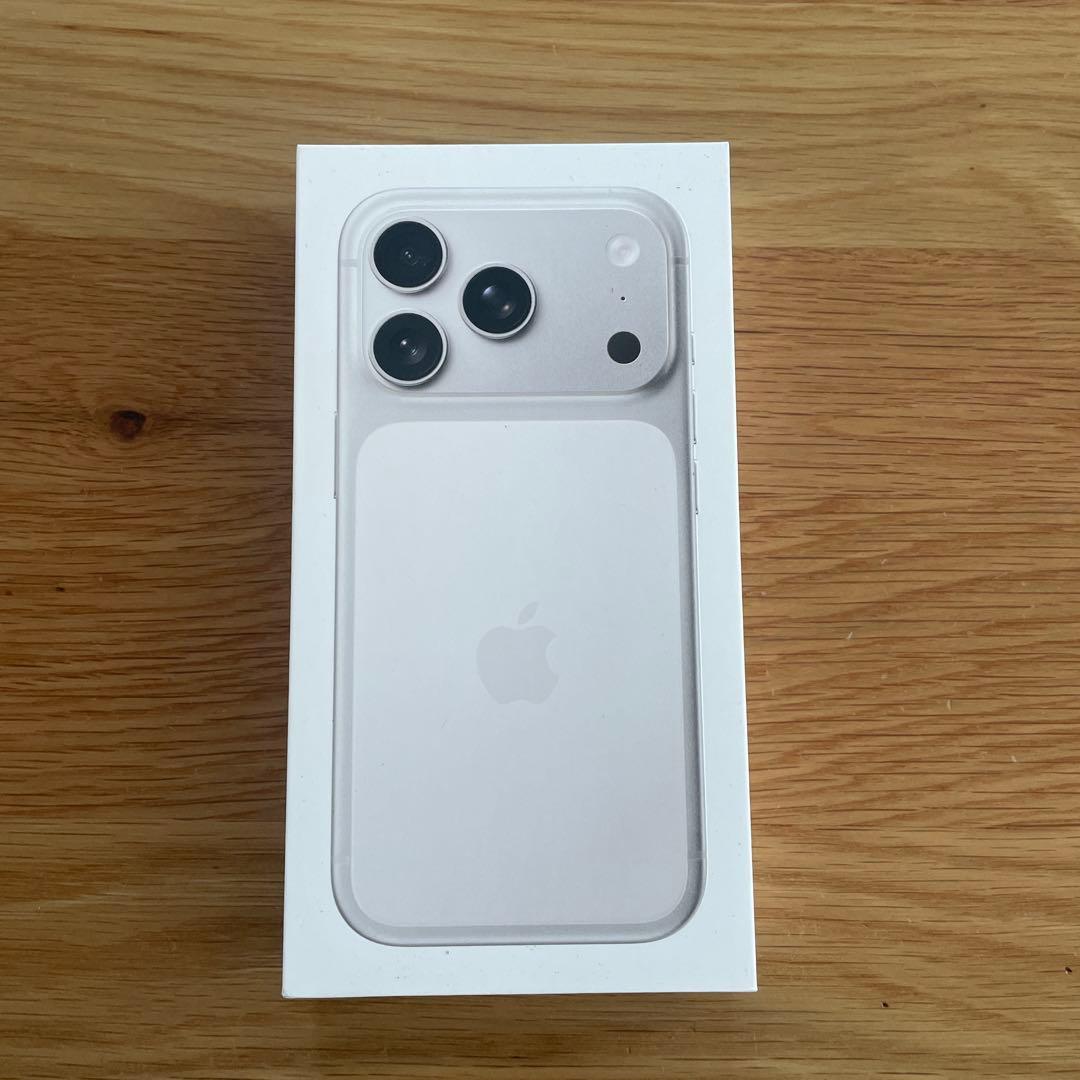 新品未開封Apple iPhone17Pro 256GB シルバー SIMフリー iPhone 17 Pro 256GB シルバーを購入 - Apple（日本）