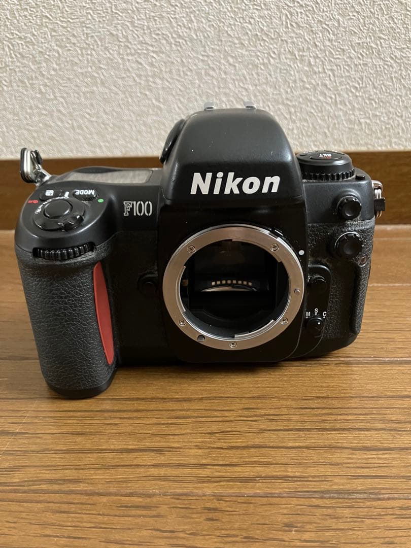Nikon F100 一眼レフカメラ 35mmフィルム CONTAX（コンタックス） ニコン Nikon F100 35mm フィルム カメラ