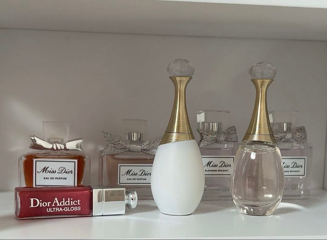 Dior ミニ香水6点&リップ スキンケア方法》【旧】ディオール アディクト リップ マキシマイザー