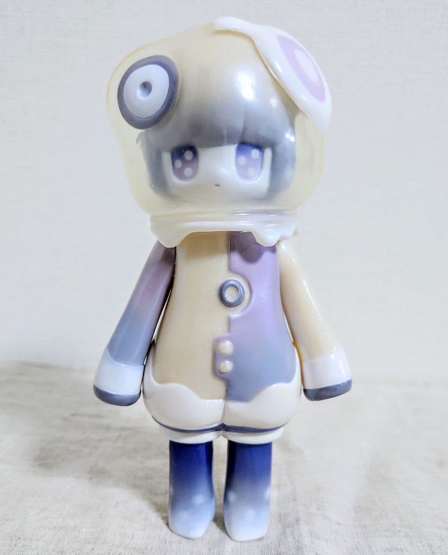 ラブブ FALL IN WILD Wacky Mart イヤホンケース