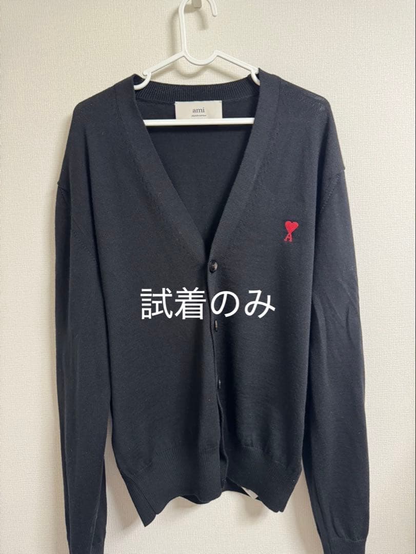 試着のみ AMI PARIS HKC361 ハート刺繍カーディガン - メルカリ
