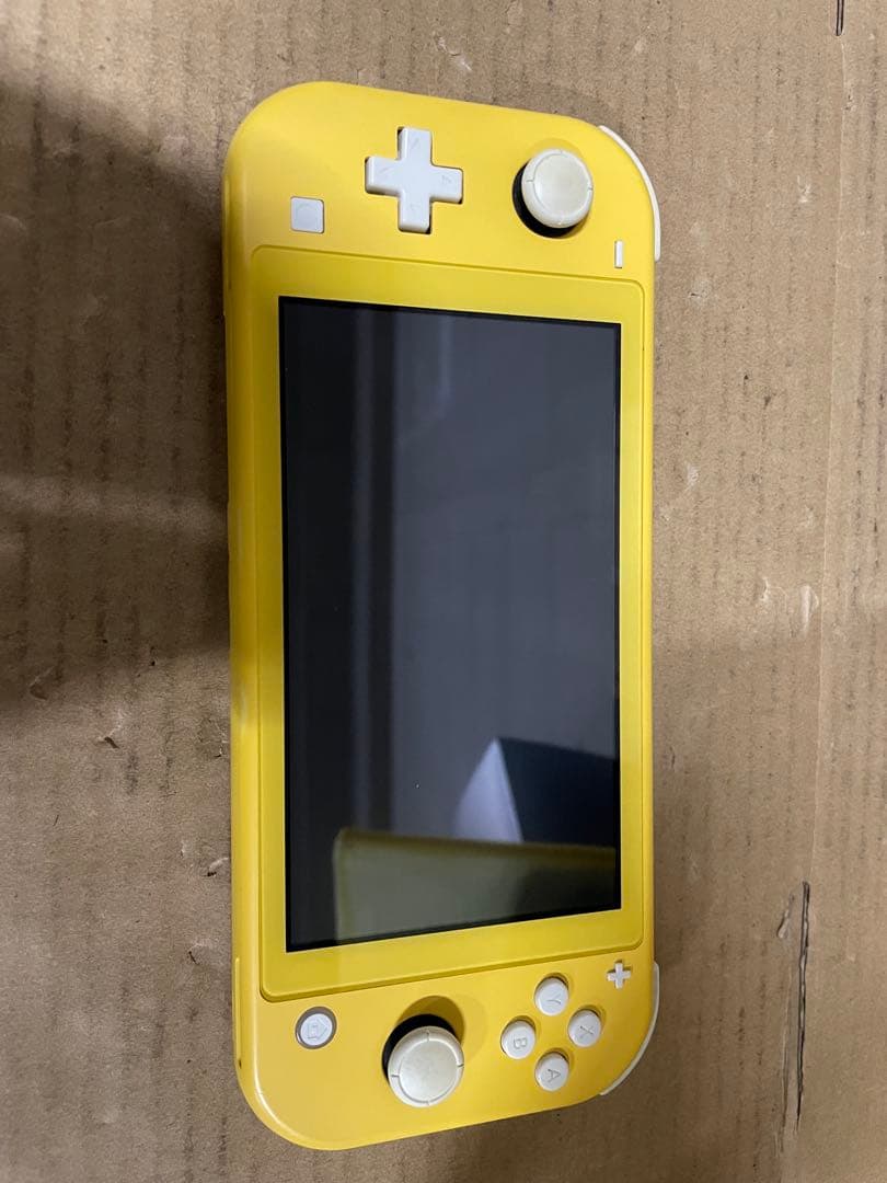 任天堂Switch liteイエロー本体のみ Nintendo Switch Lite イエロー 本体のみ スイッチライト 左右