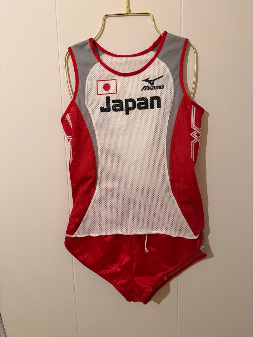 Mizuno 女子陸上 代表モデル 上下セット MIZUNO - ミズノ 女子陸上ユニフォーム上下セット XLサイズ ホワイト