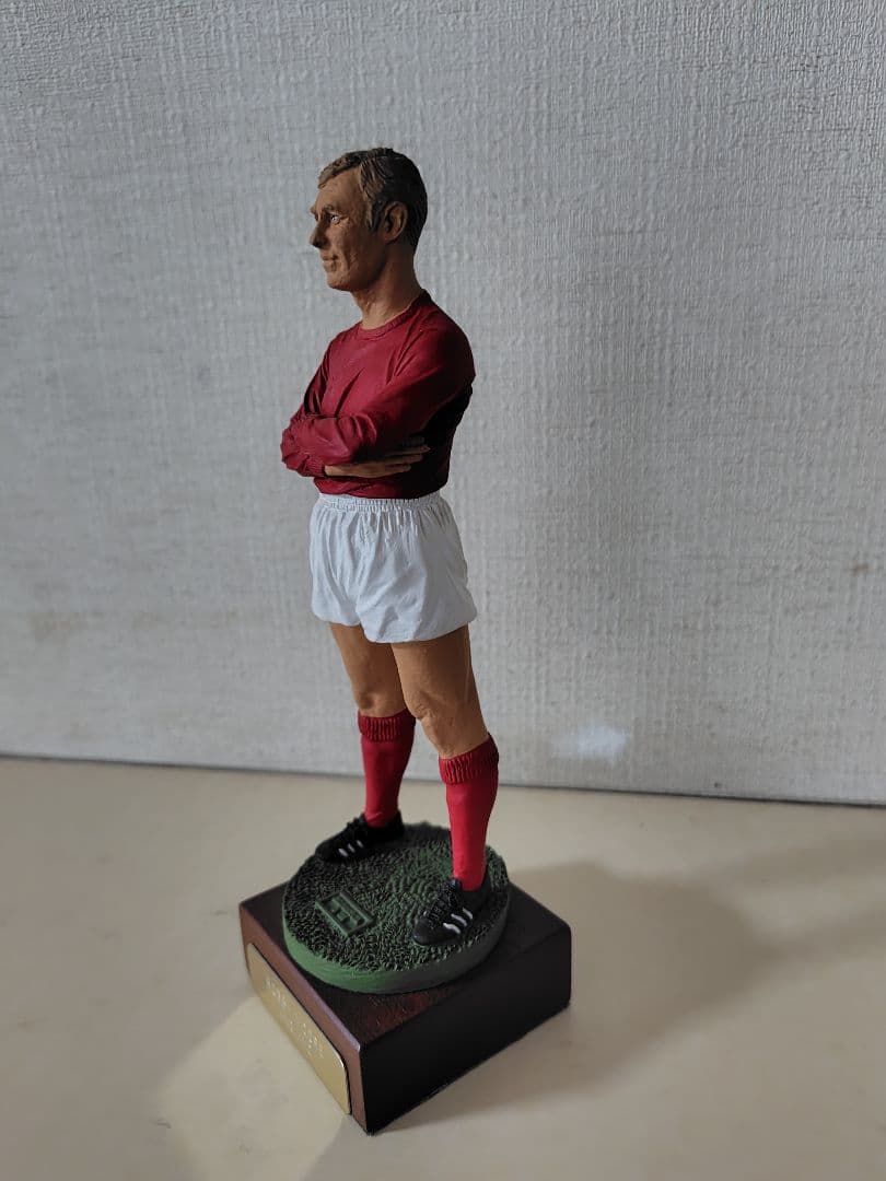 (けーちゃん)ボビー・ムーア フィギュア 赤白