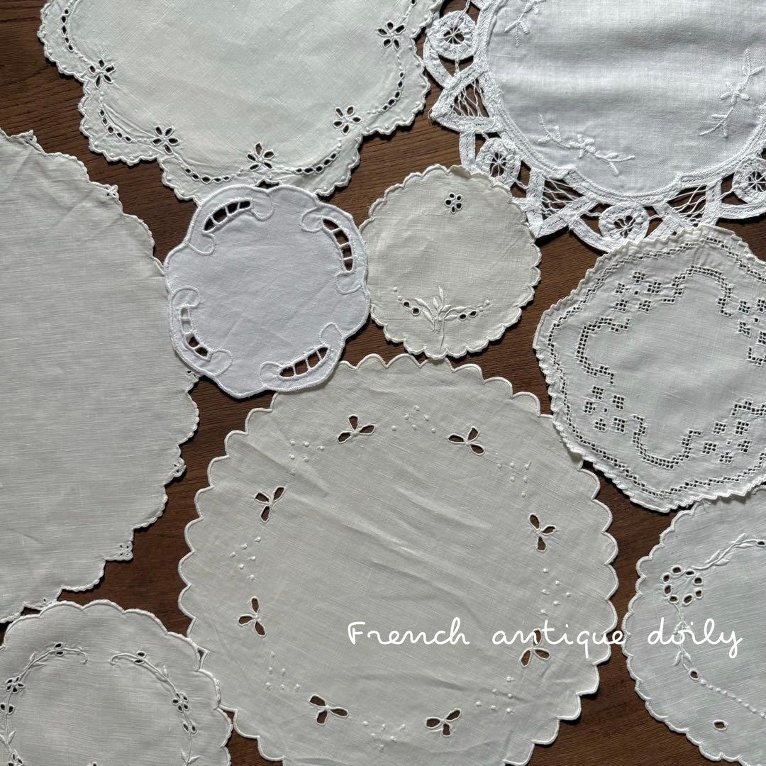 フランスアンティークஐ⋆*可愛いドイリー大小セット❤︎ クロッシェレースの四角いクロス（44x44cm） フランスアンティーク