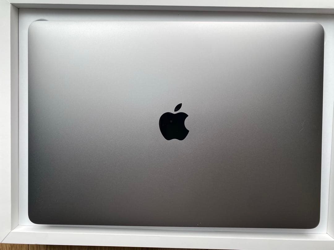 【美品】MacBook Air 2020 M1 16GB SSD 512GB Amazon.com: 2020 Apple MacBook Air with Apple M1 Chip 8-Core GPU