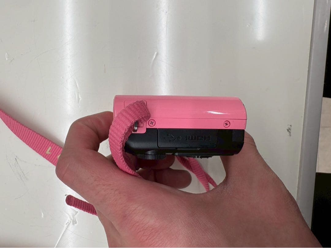 ニコン Nikon 1 J1 ピンク レンズ　10-30mm F3.5-5.6